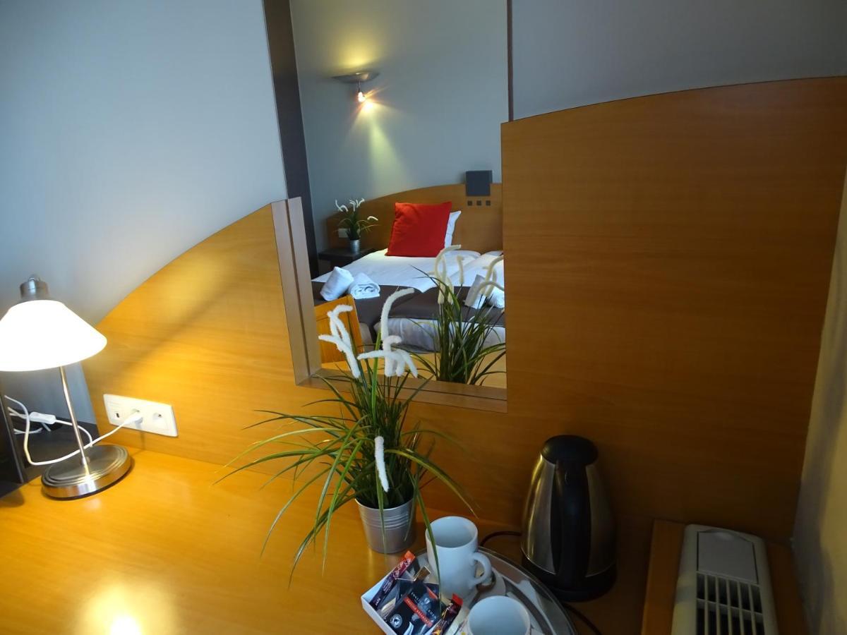 Sleep & Go Brussels Expo Hotel Wemmel Exterior foto